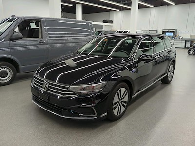 Acquista VOLKSWAGEN PASSAT a Ayvens Carmarket